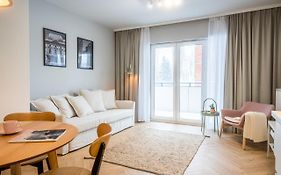 Fabryka Tkanin Apartment